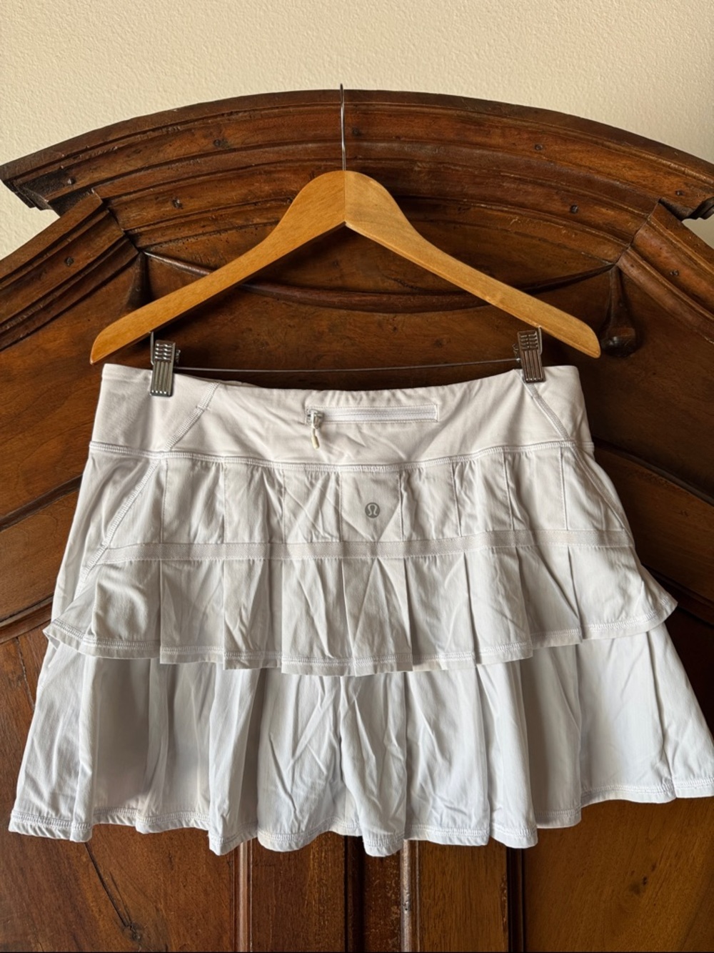 Lululemon White Tennis skirt